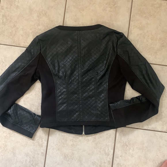Guess Jacket - Picture 3 of 14